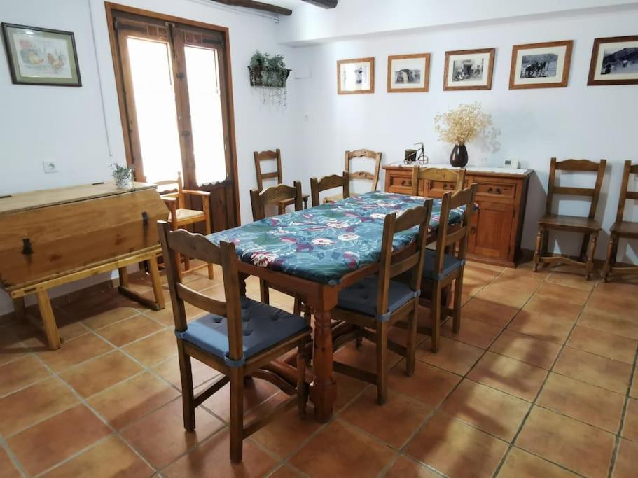 Villa Casa Roya Montalbán Esterno foto